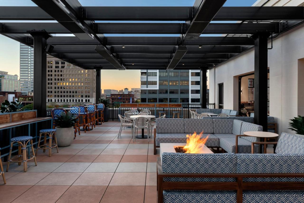 The Bradley Hotel Fort Wayne Exterior photo