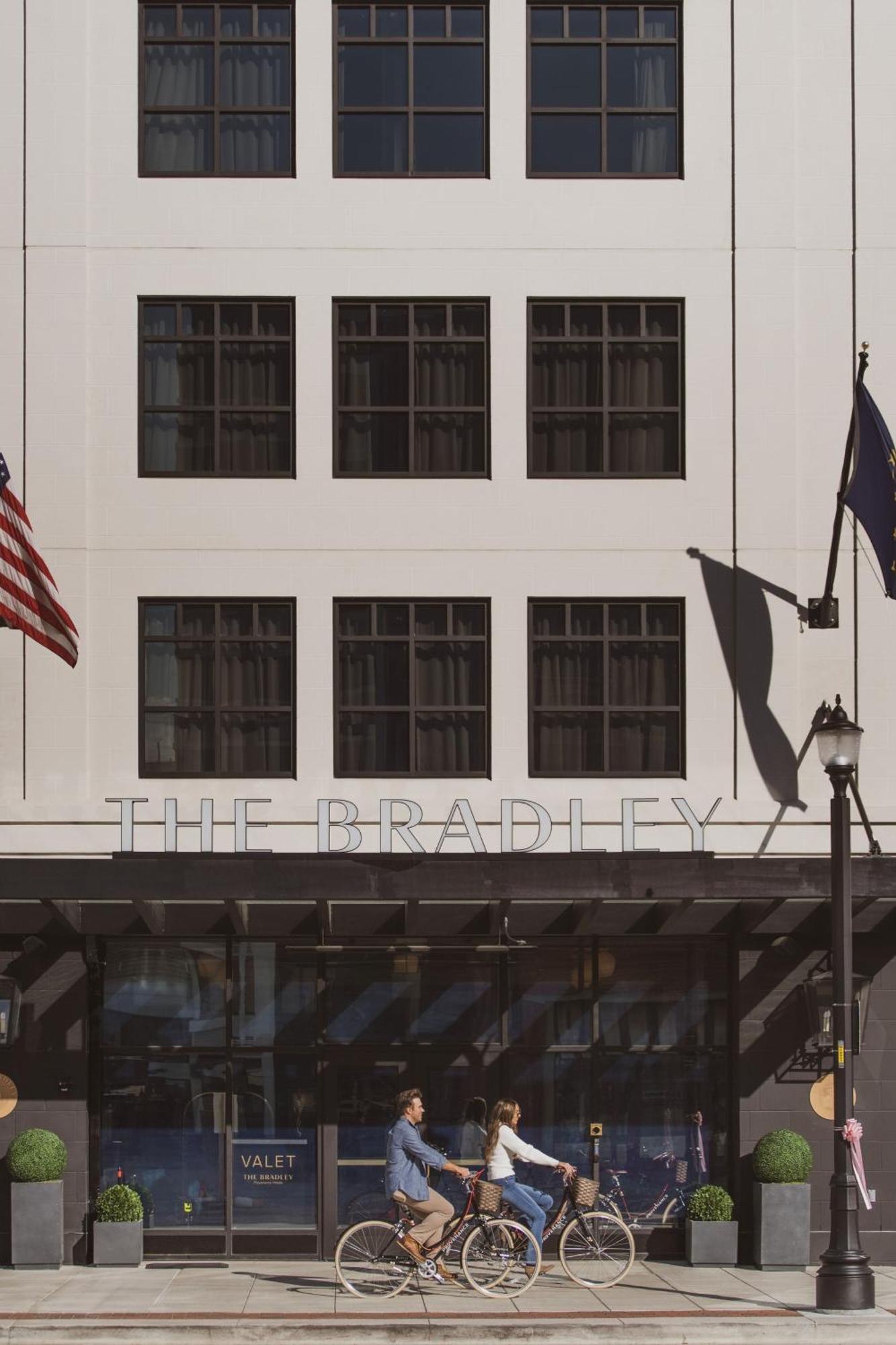 The Bradley Hotel Fort Wayne Exterior photo