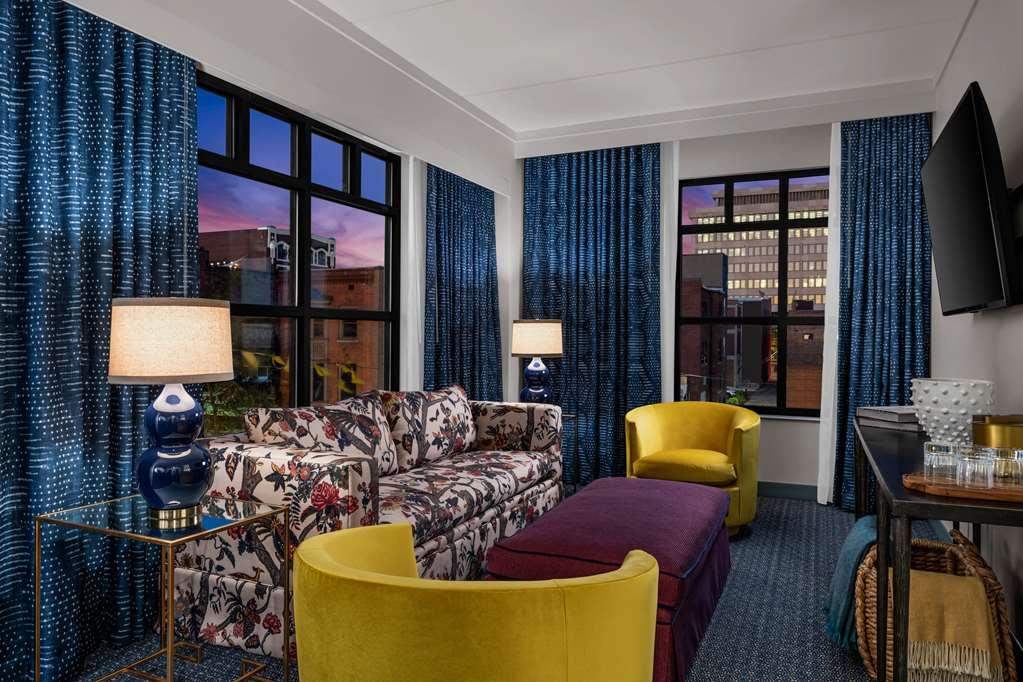 The Bradley Hotel Fort Wayne Room photo