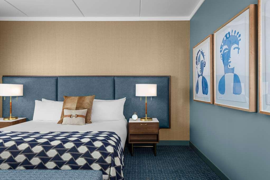The Bradley Hotel Fort Wayne Room photo